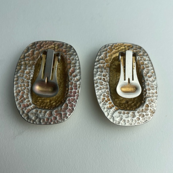 Vintage Yellow Cream Gold Lucite Clip on Earrings - Picture 2 of 5